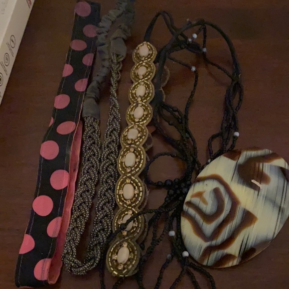 Hair band accessories - Picture 1 of 2